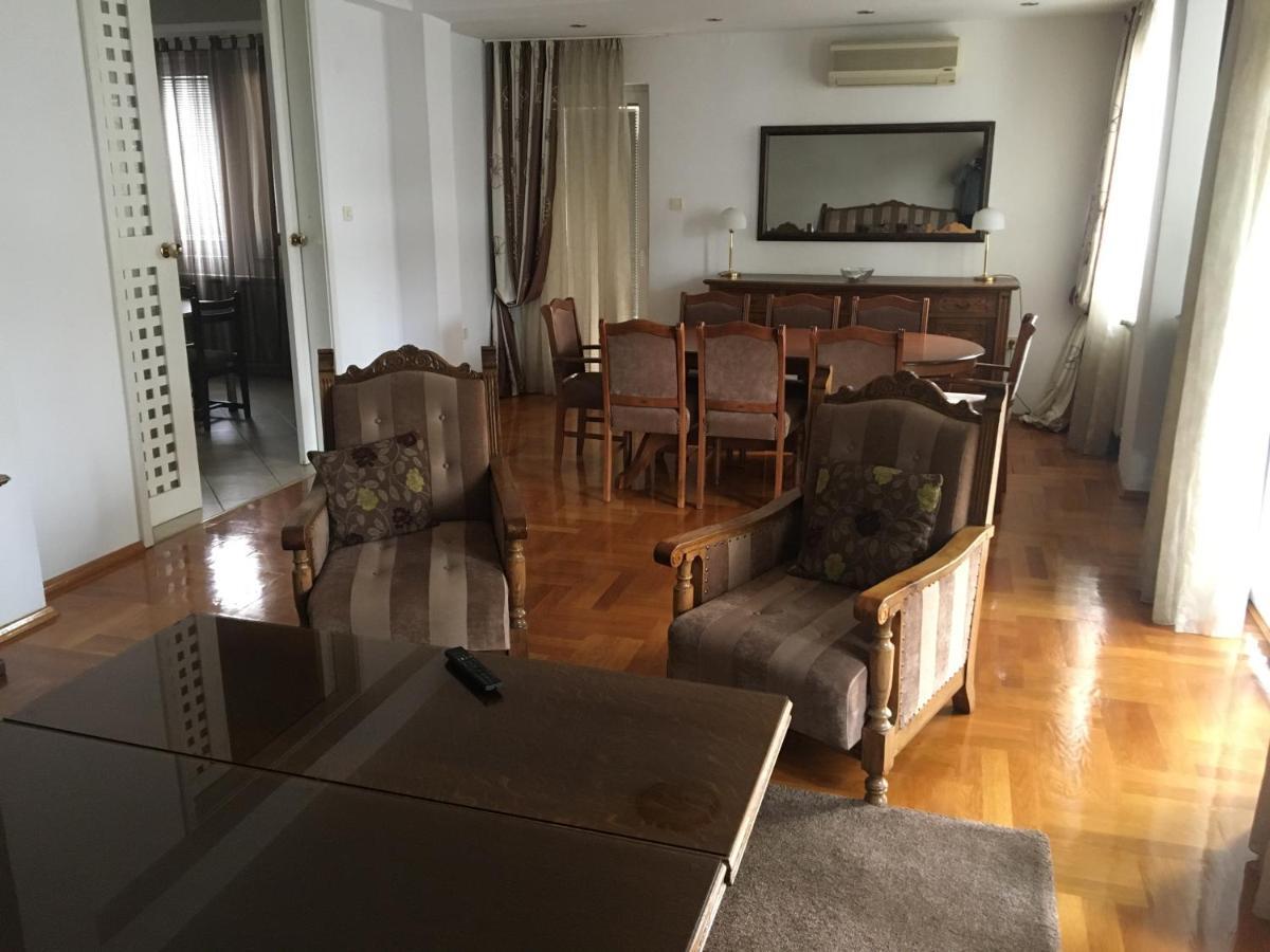 Vik House Apartment สโกเปีย ภายนอก รูปภาพ